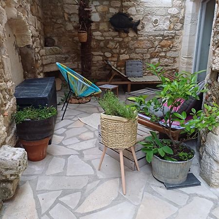 Chambre D Hotes Aramon Екстериор снимка