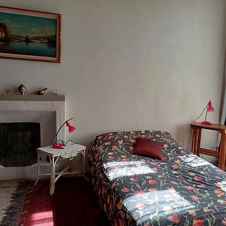 Chambre D Hotes Aramon Екстериор снимка